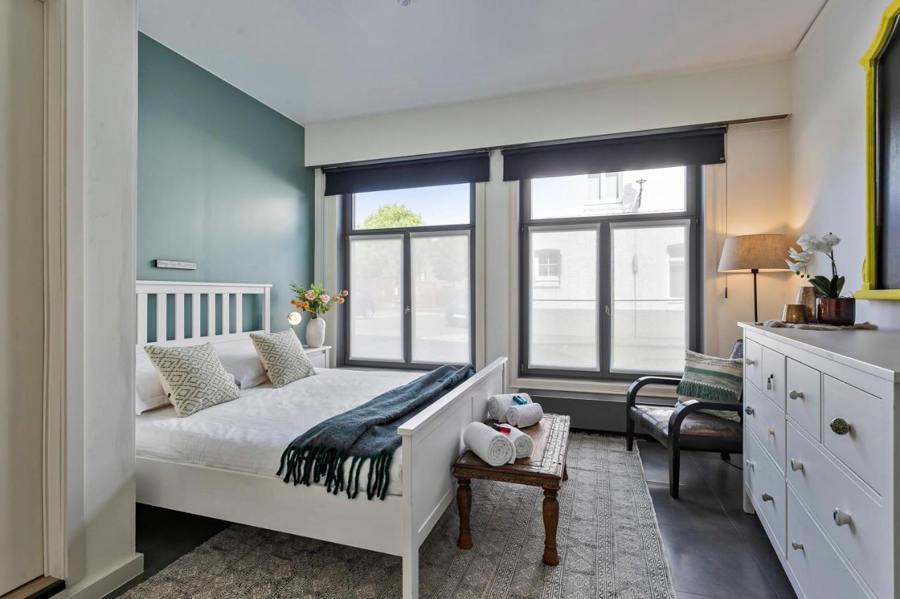 Huswell - Charming Getaway In The Historical City Center Bruges Esterno foto