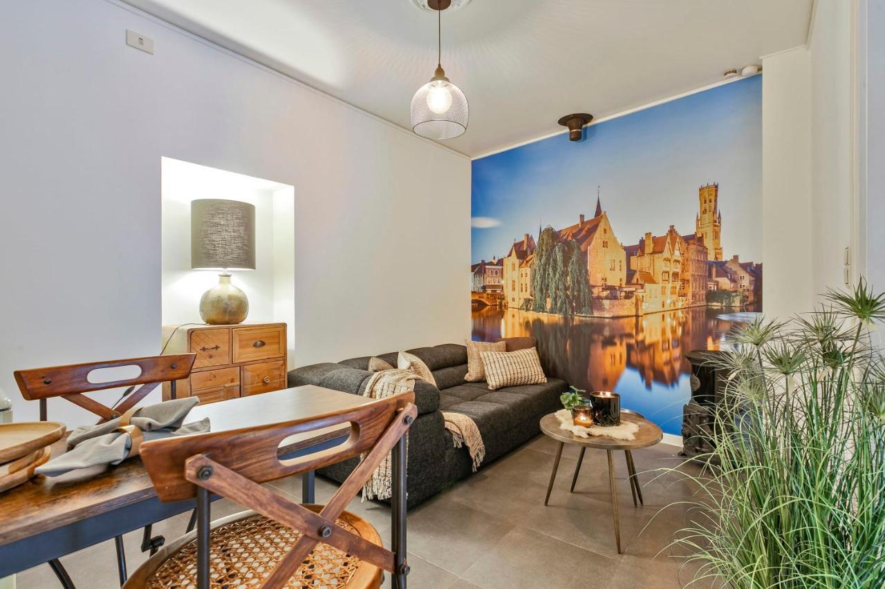 Huswell - Charming Getaway In The Historical City Center Bruges Esterno foto