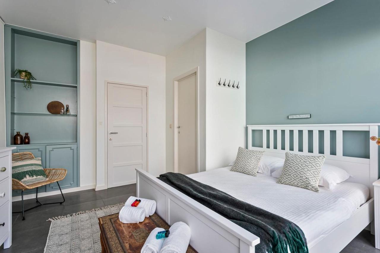Huswell - Charming Getaway In The Historical City Center Bruges Esterno foto
