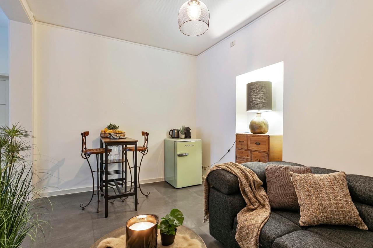 Huswell - Charming Getaway In The Historical City Center Bruges Esterno foto